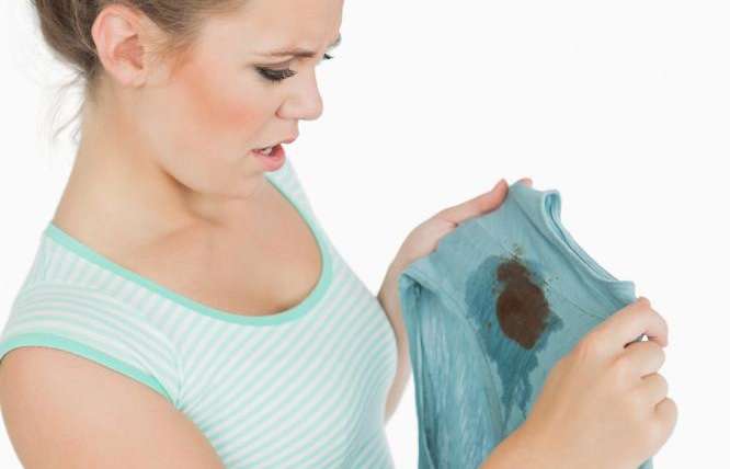 Your Ultimate Guide To Removing Stubborn Stains From Clothes
